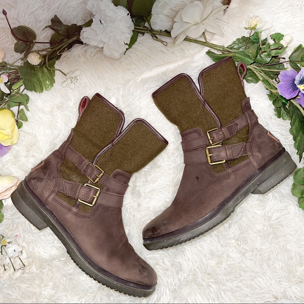 UGG Lorna Waterproof Leather Boots